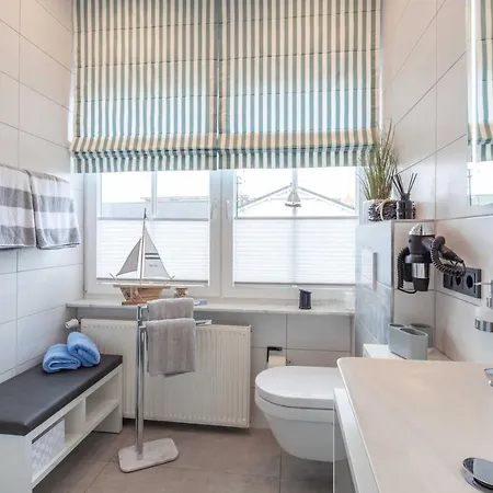 Altes Postamt, Zeppelinstrasse, Binz, 18609 Binz