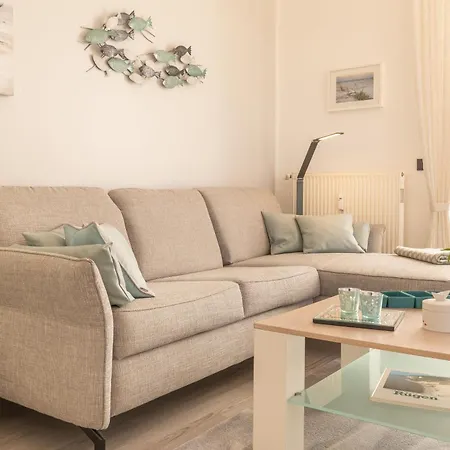 Altes Postamt, Zeppelinstrasse, Binz, 18609 *